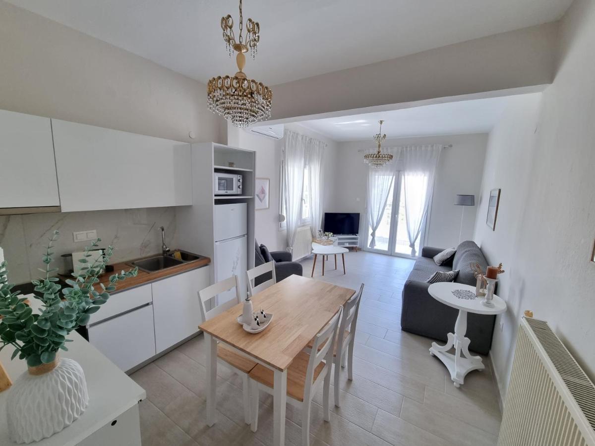 Our Home-Fully Renovated Apartments And Studios By The Sea Никити Екстериор снимка