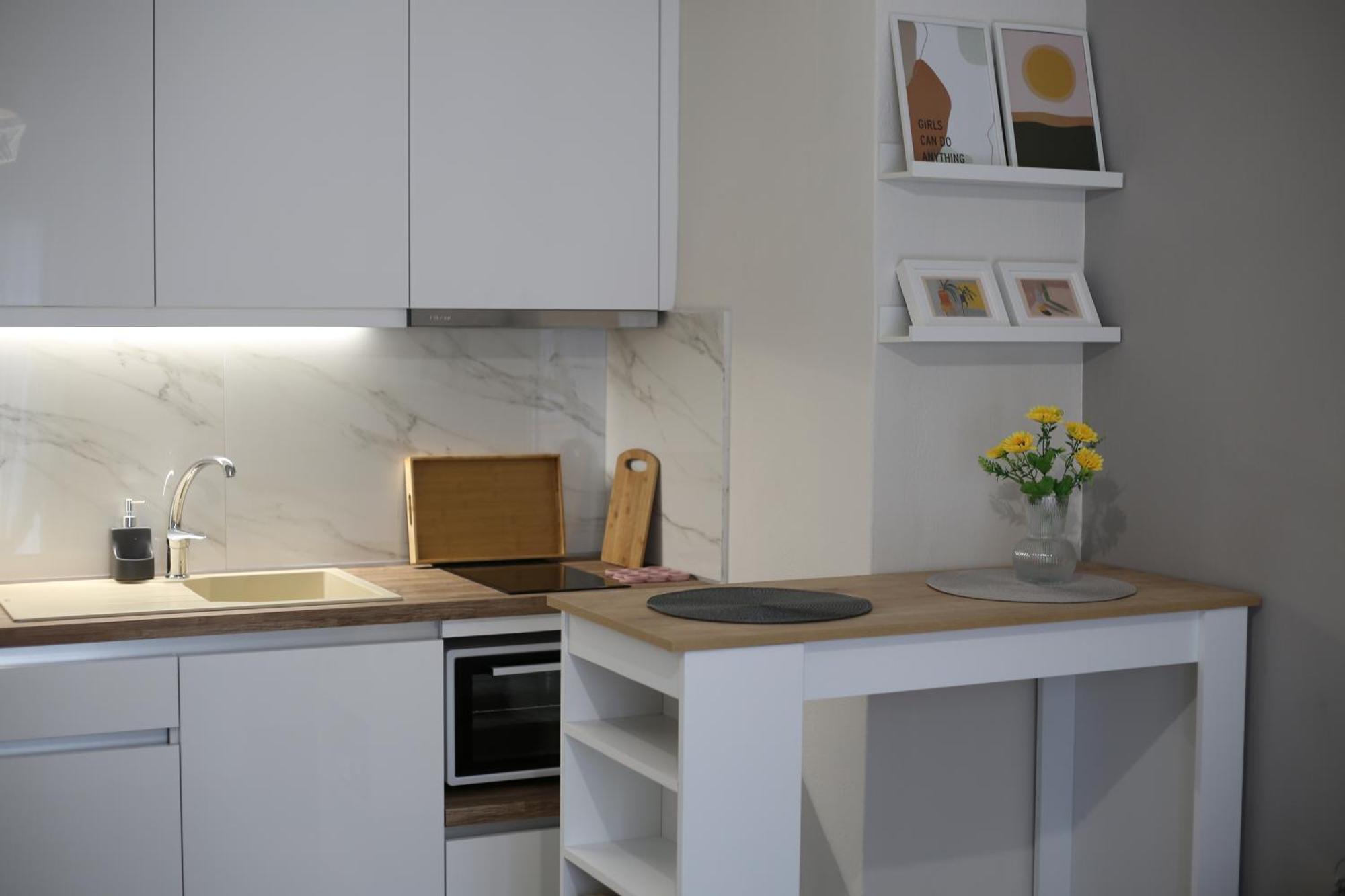 Our Home-Fully Renovated Apartments And Studios By The Sea Никити Екстериор снимка