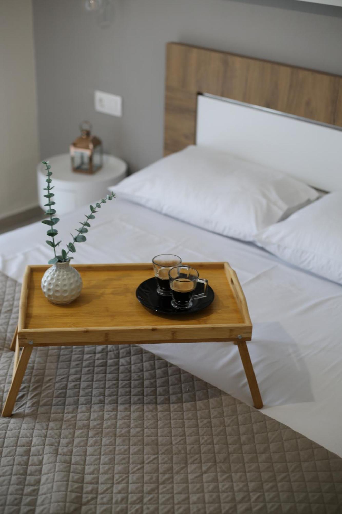 Our Home-Fully Renovated Apartments And Studios By The Sea Никити Екстериор снимка